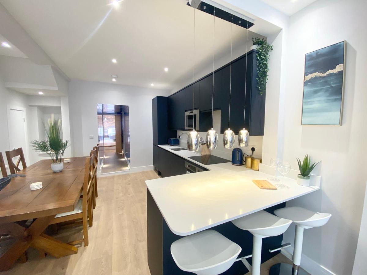 Cloud9 Guest House - By Coastline Retreats - 2 Bedroom Self Contained Garden Flat - Luxury Bath, Netflix, Superfast Wifi, Parking Included Борнмът Екстериор снимка