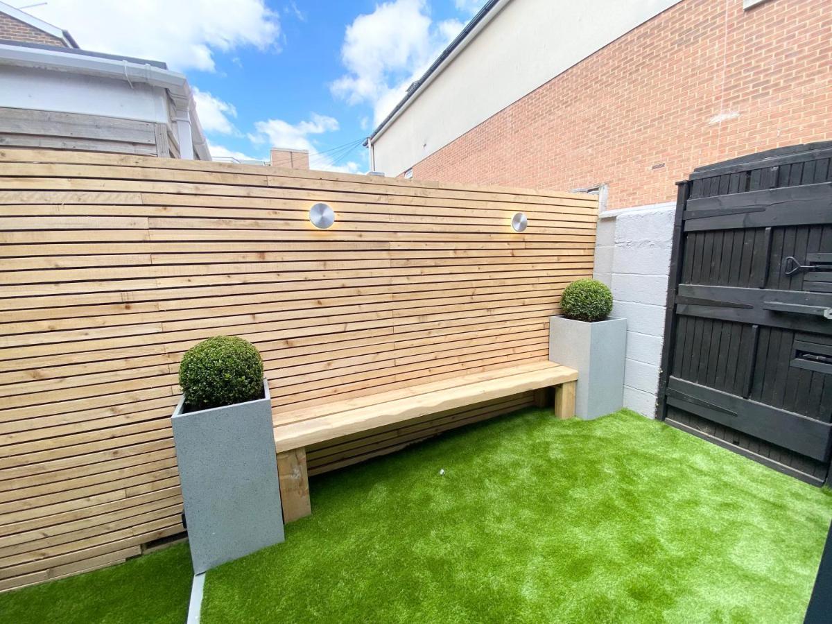 Cloud9 Guest House - By Coastline Retreats - 2 Bedroom Self Contained Garden Flat - Luxury Bath, Netflix, Superfast Wifi, Parking Included Борнмът Екстериор снимка